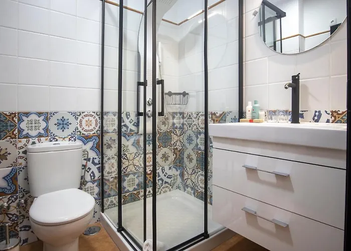 מלון Malaga Hills Boutique Wellness And Hikers Eco-Hotel Adults Only 3*