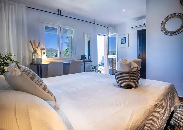 Malaga Hills Boutique Wellness And Hikers Eco-Hotel Adults Only 3*