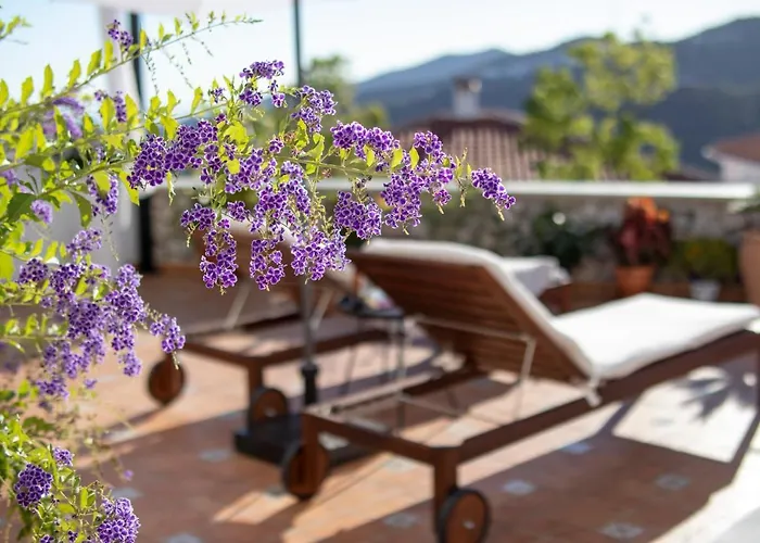 Malaga Hills Boutique Wellness And Hikers Eco-Hotel Adults Only מלון