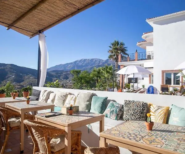 מלון Malaga Hills Boutique Wellness And Hikers Eco-Hotel Adults Only Cómpeta
