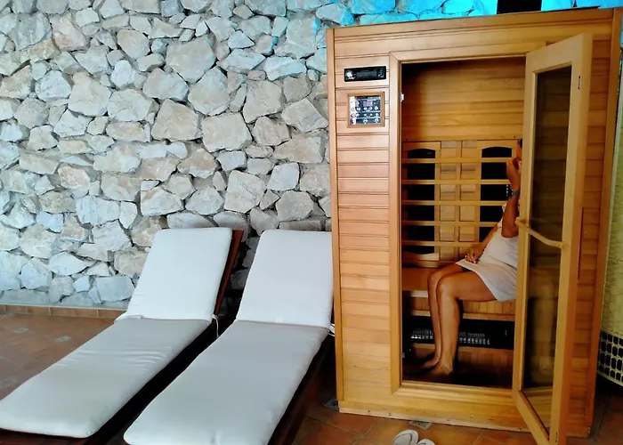 מלון Malaga Hills Boutique Wellness And Hikers Eco-Hotel Adults Only Cómpeta
