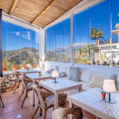 Malaga Hills Double Comfort Boutique & Wellness Eco-hotel -adults Only-